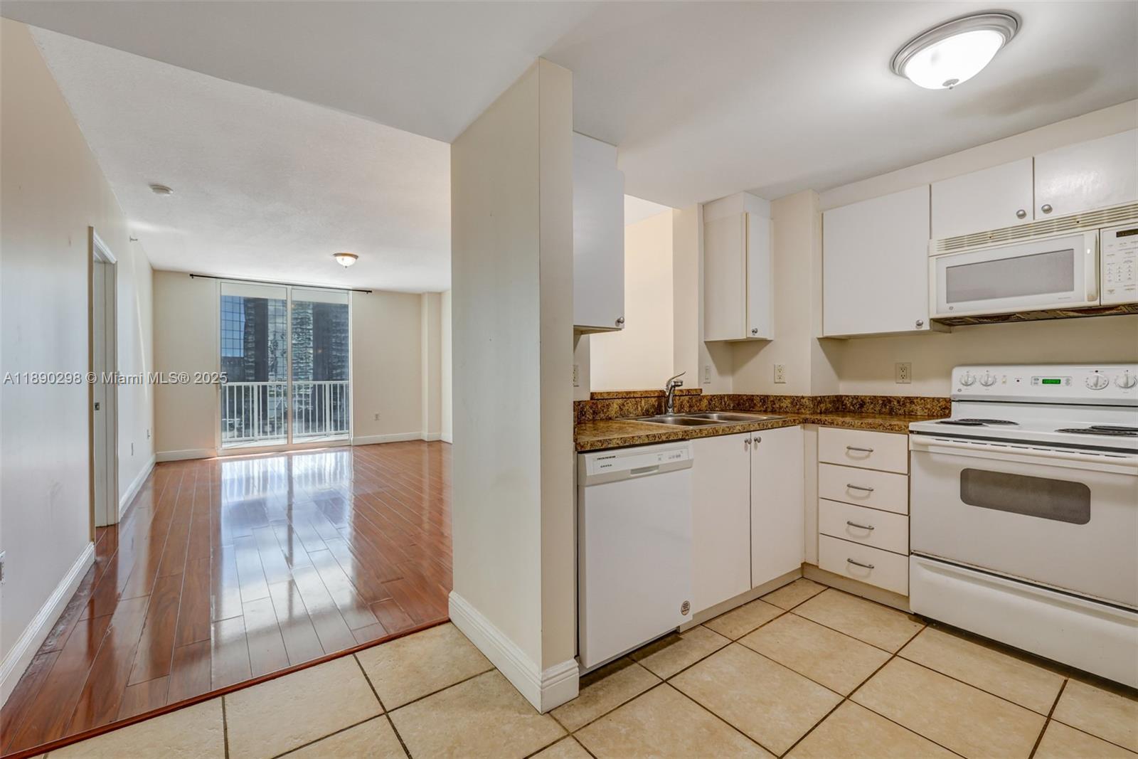 1250 S Miami Ave #1010, Miami FL 33130