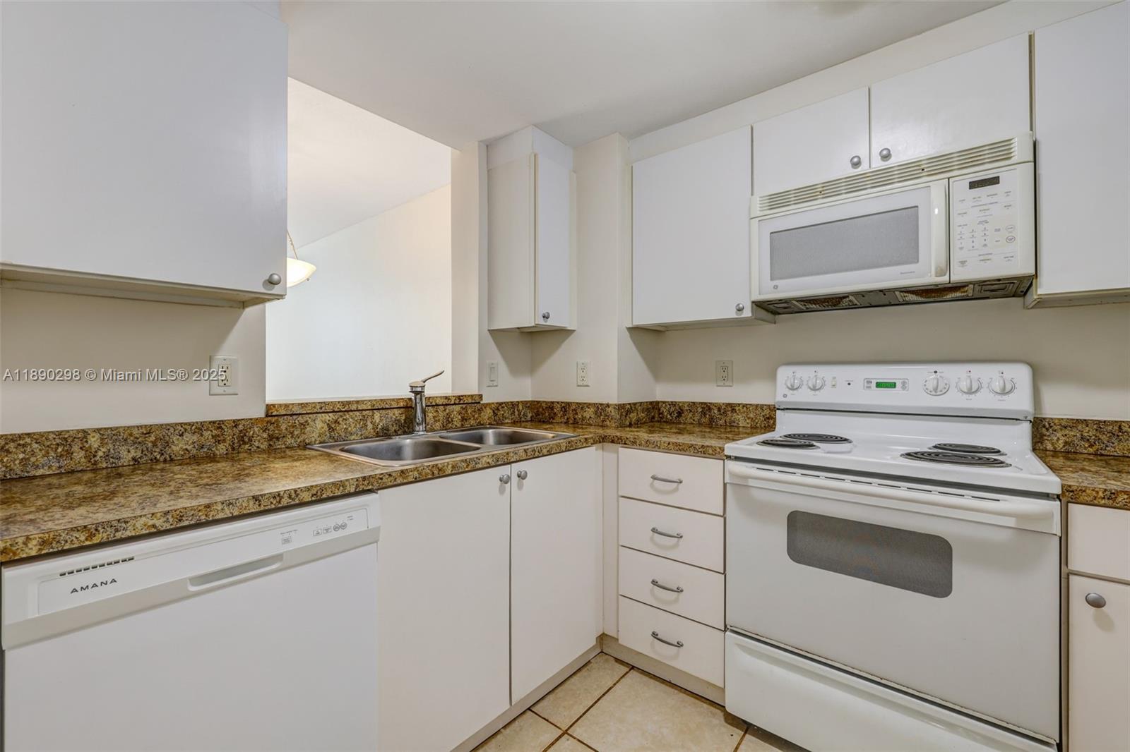 1250 S Miami Ave #1010, Miami FL 33130