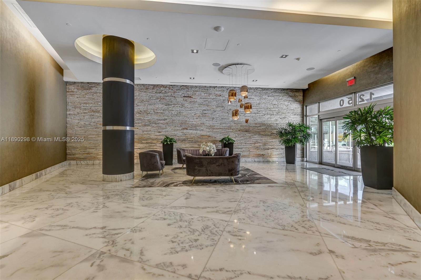 1250 S Miami Ave #1010, Miami FL 33130