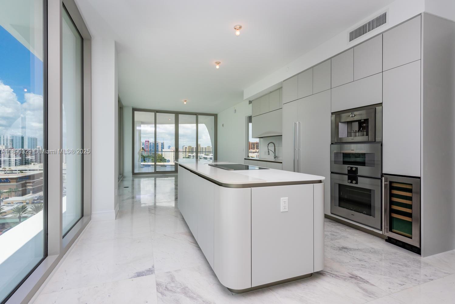 16901 Collins Ave #801, Sunny Isles Beach FL 33160