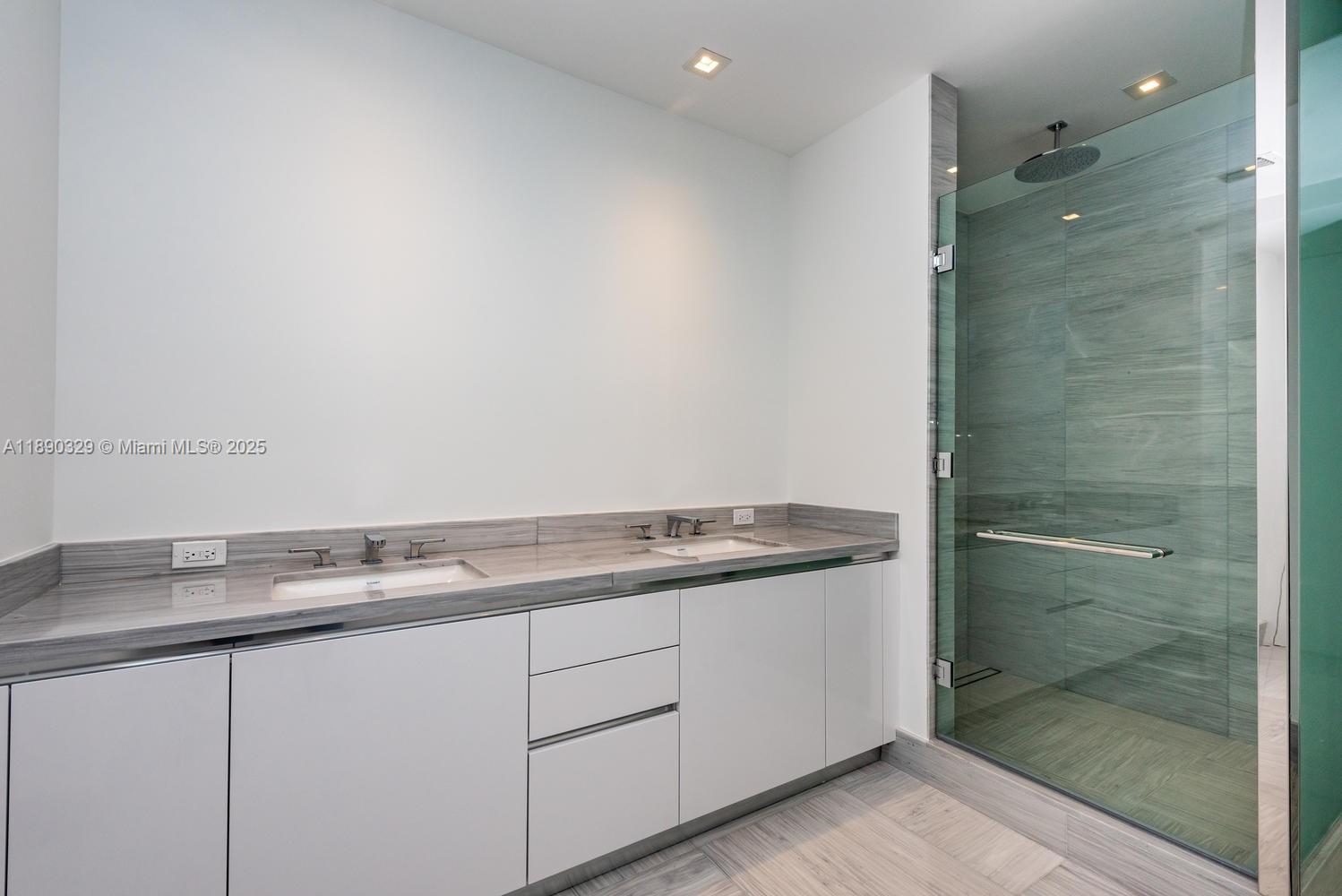 16901 Collins Ave #801, Sunny Isles Beach FL 33160