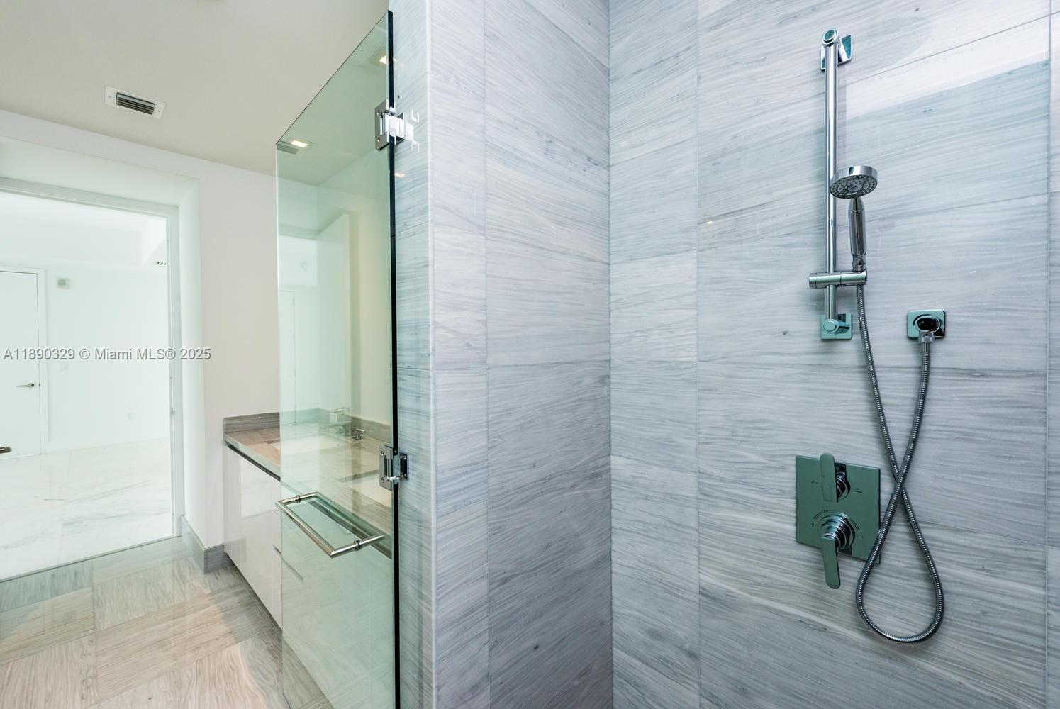 16901 Collins Ave #801, Sunny Isles Beach FL 33160