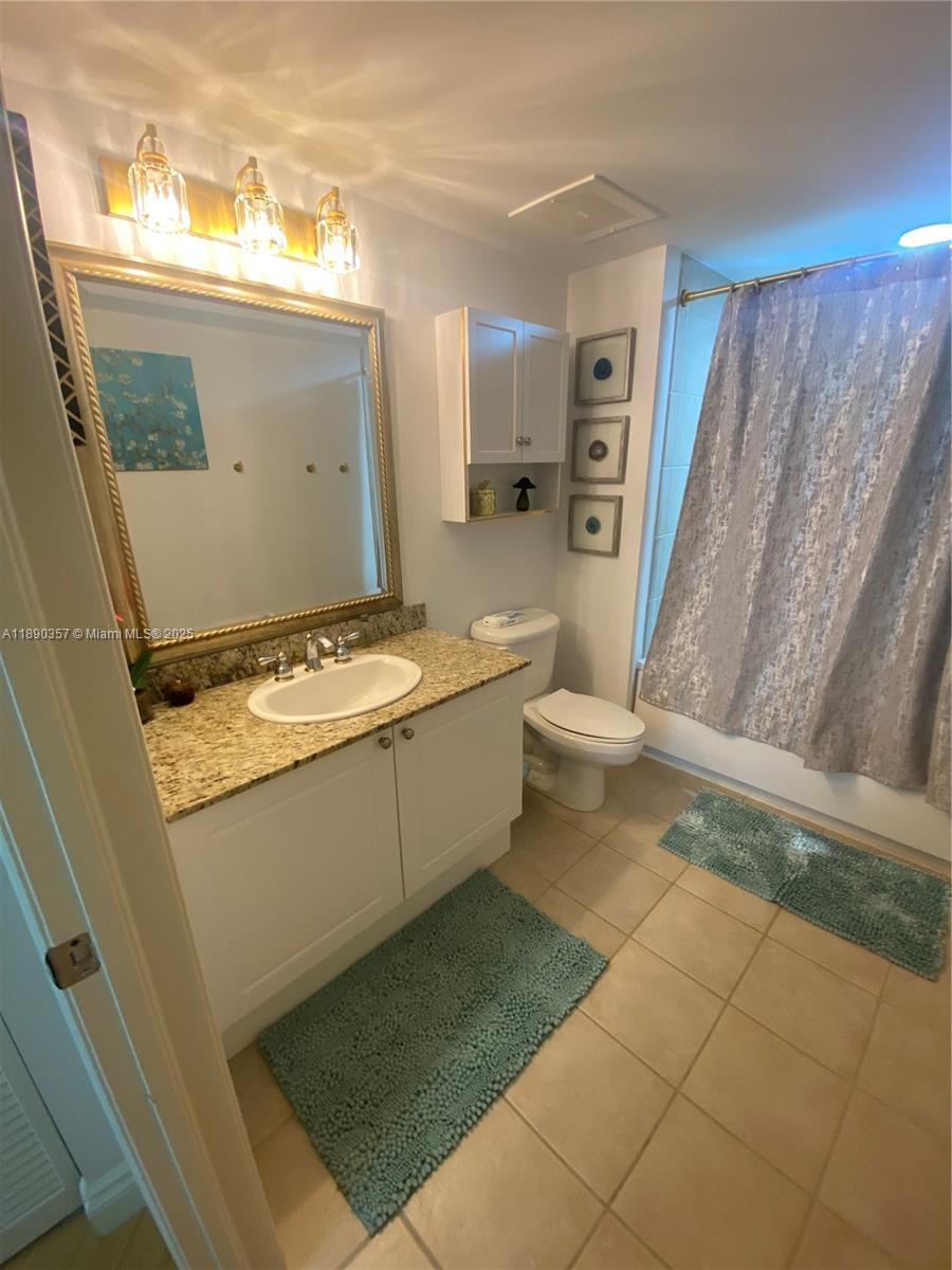 19501 W Country Club Dr #2515, Aventura FL 33180