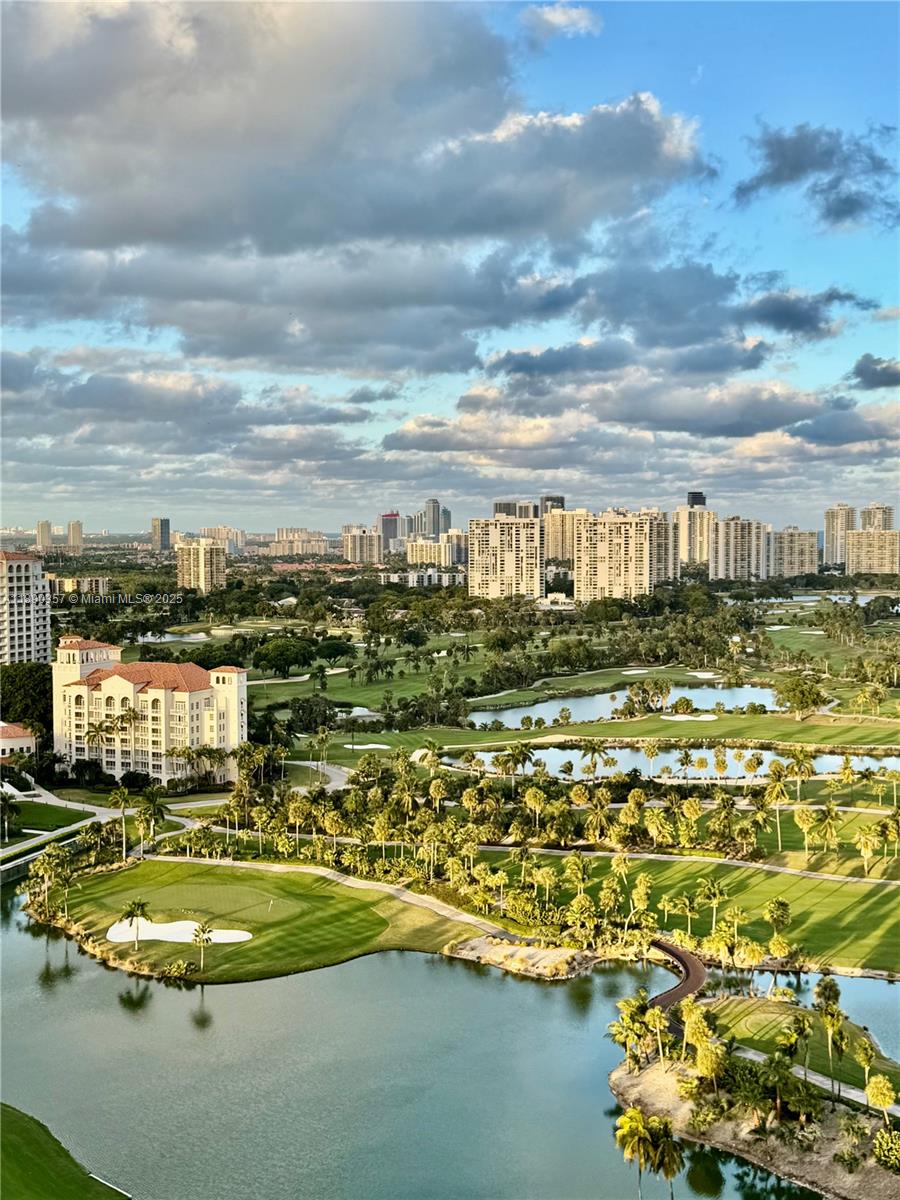 19501 W Country Club Dr #2515, Aventura FL 33180