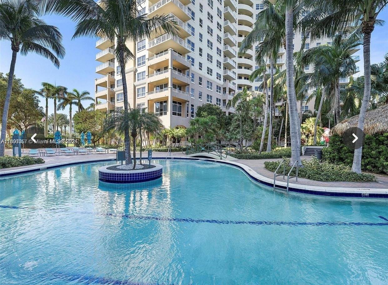 19501 W Country Club Dr #2515, Aventura FL 33180