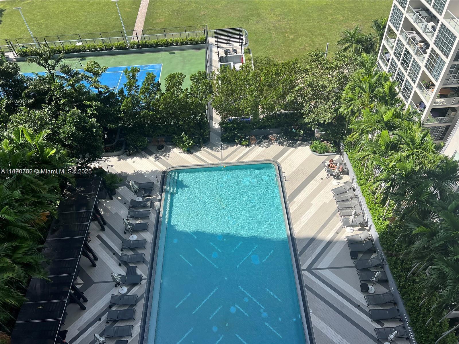 121 NE 34th St #1610, Miami FL 33137