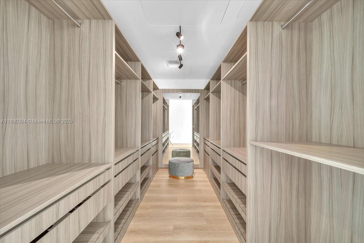 1300 Monad Ter #10B, Miami Beach FL 33139