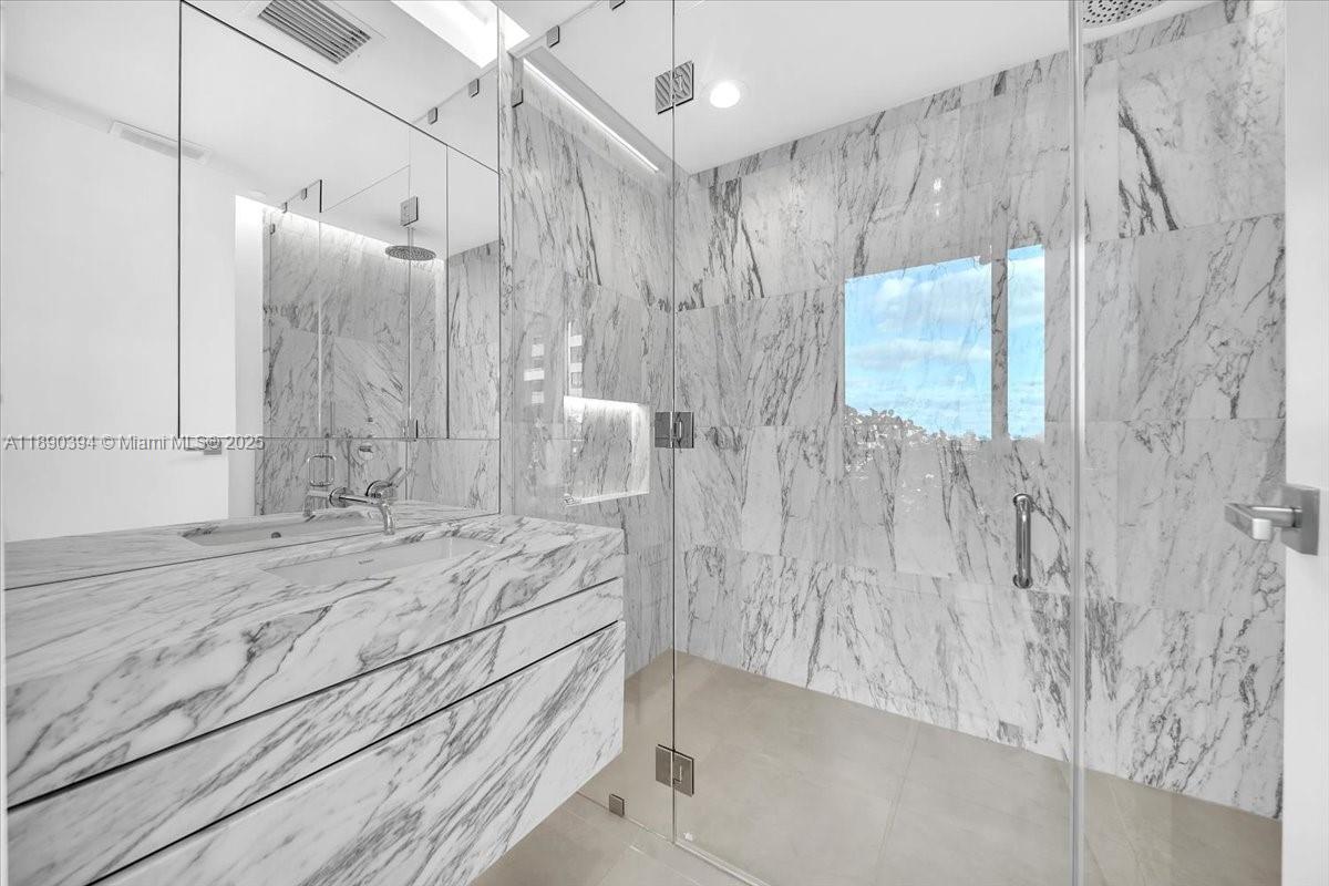 1300 Monad Ter #10B, Miami Beach FL 33139