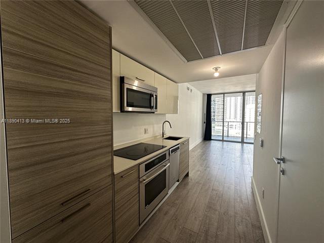 Miami FL 33131 - A11890413