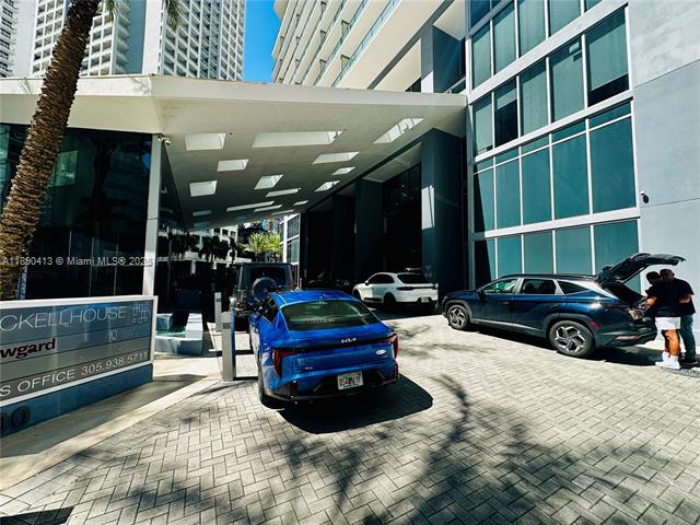 Miami FL 33131 - A11890413