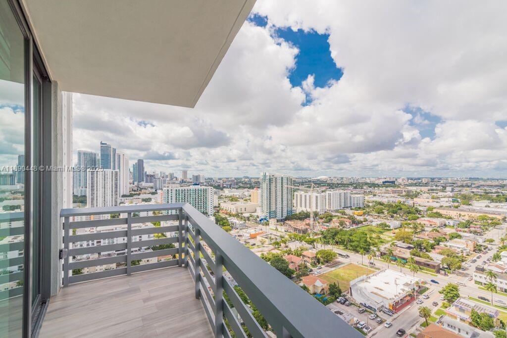 460 NE 28th St #2508, Miami FL 33137