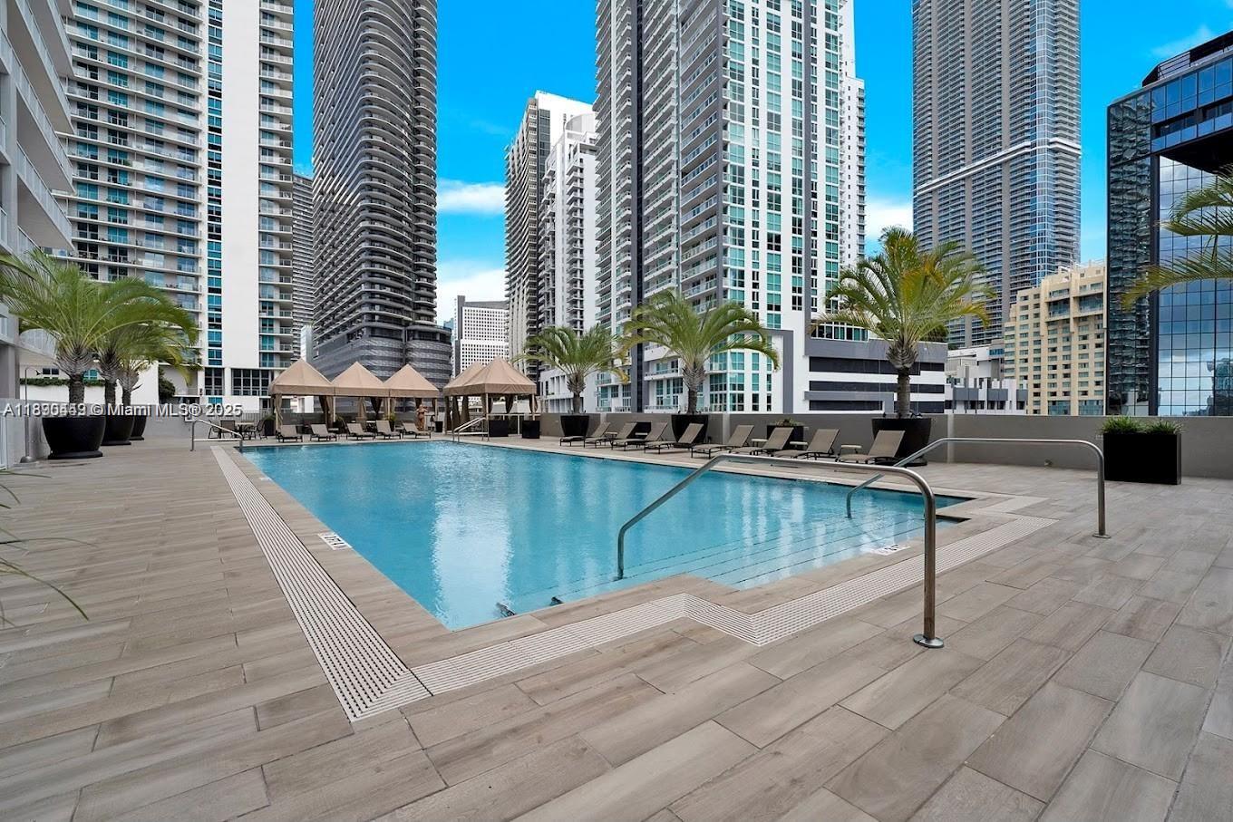 Miami FL 33130 - A11890449