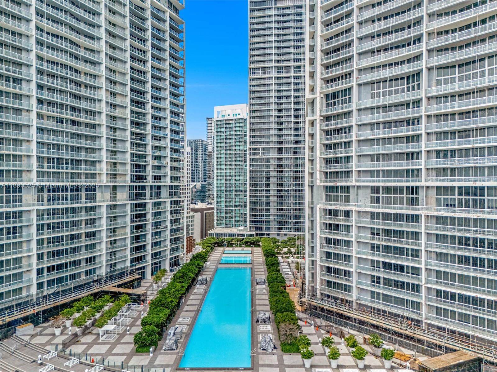 465 Brickell Ave #4201, Miami FL 33131