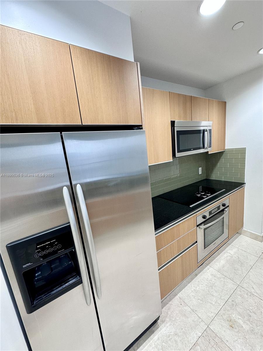1050 Brickell Ave #2202, Miami FL 33131