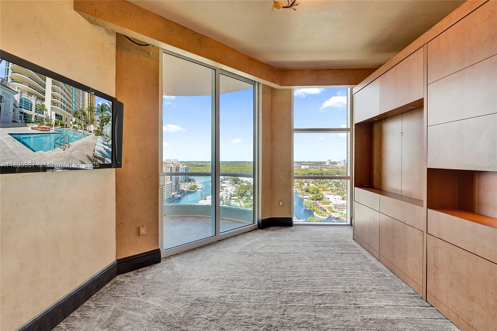 16047 Collins Ave #2101, Sunny Isles Beach FL 33160