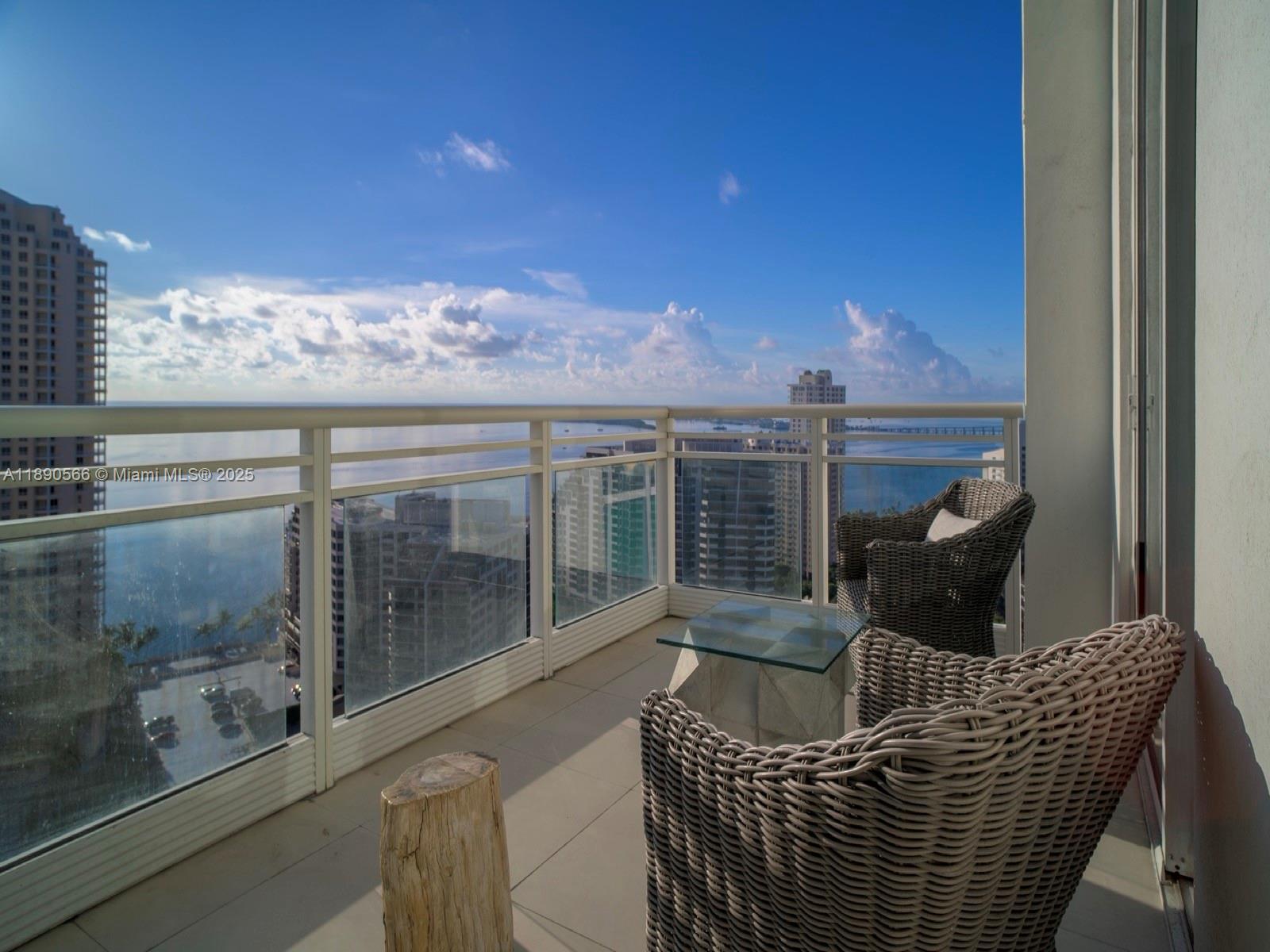 900 Brickell Key Blvd #2204, Miami FL 33131