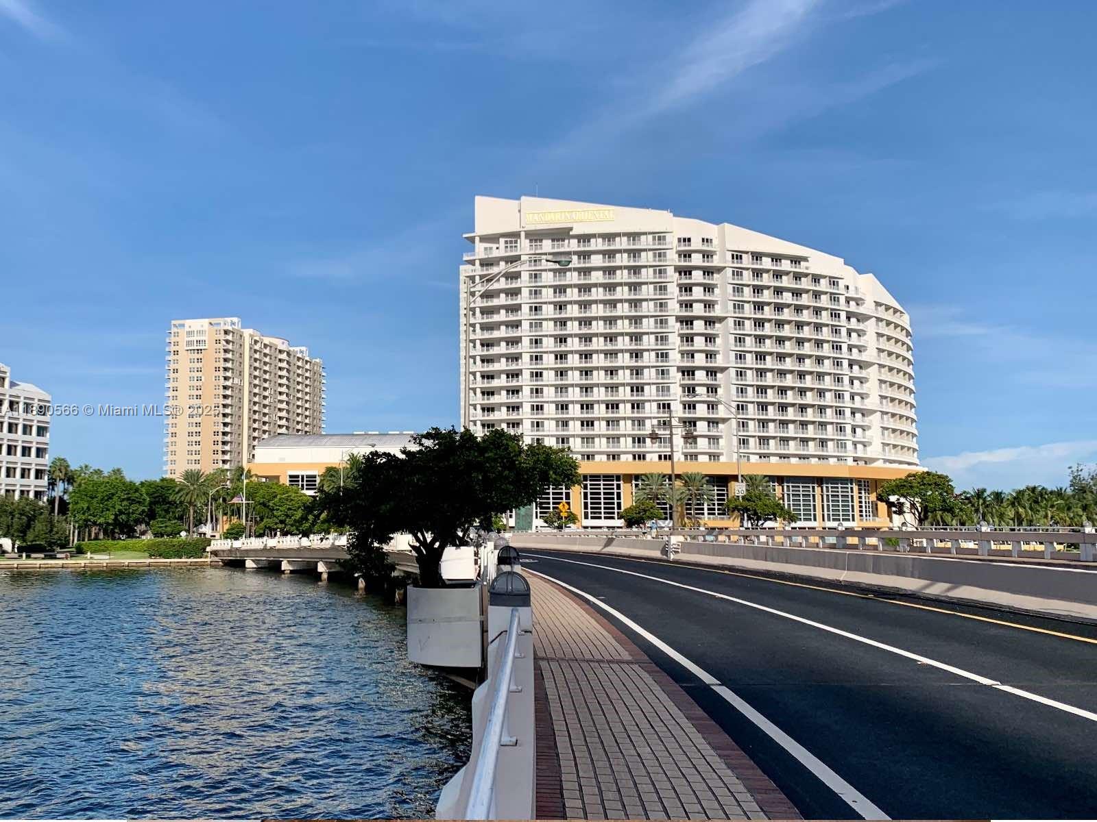 900 Brickell Key Blvd #2204, Miami FL 33131