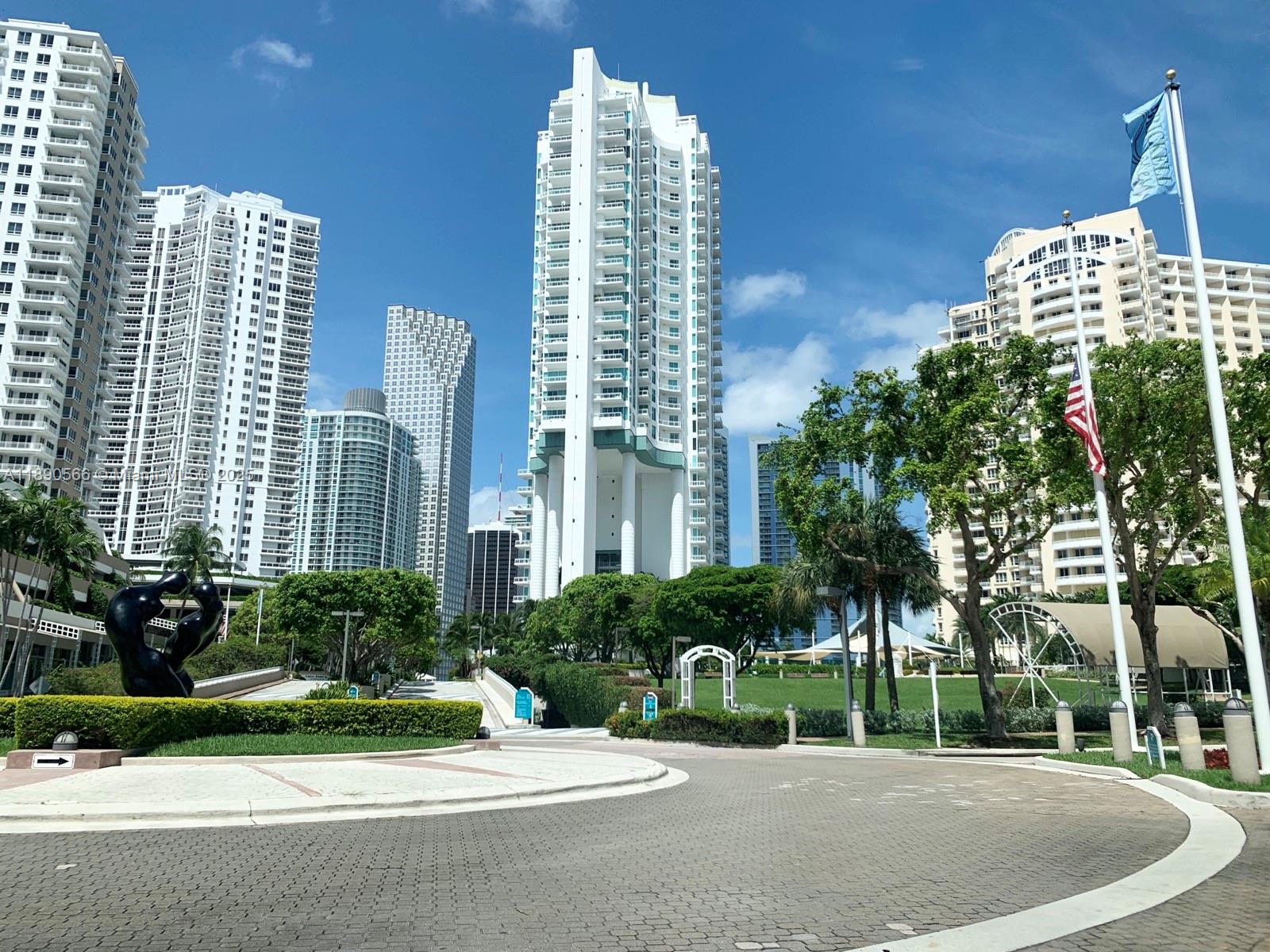 900 Brickell Key Blvd #2204, Miami FL 33131