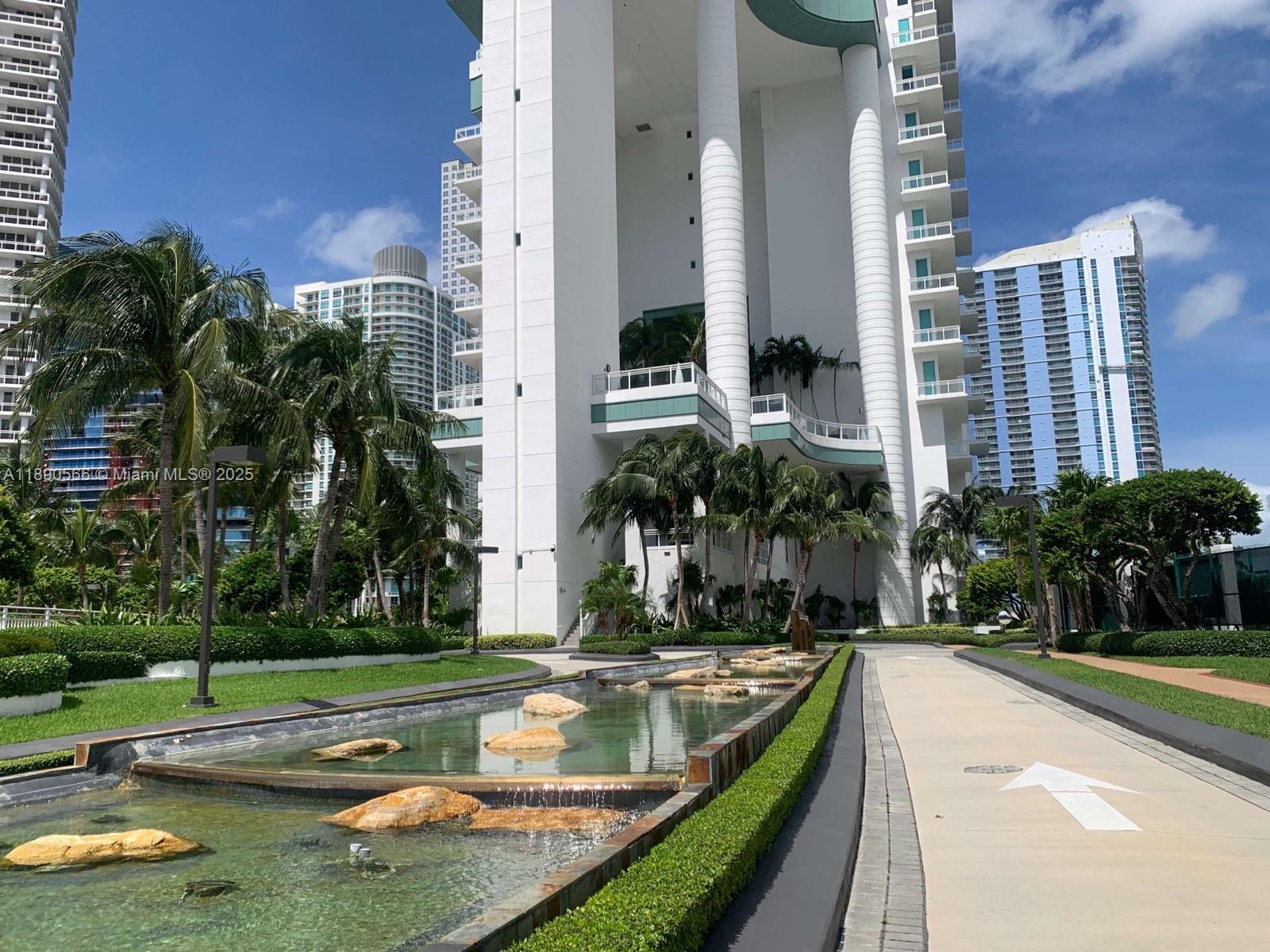 900 Brickell Key Blvd #2204, Miami FL 33131