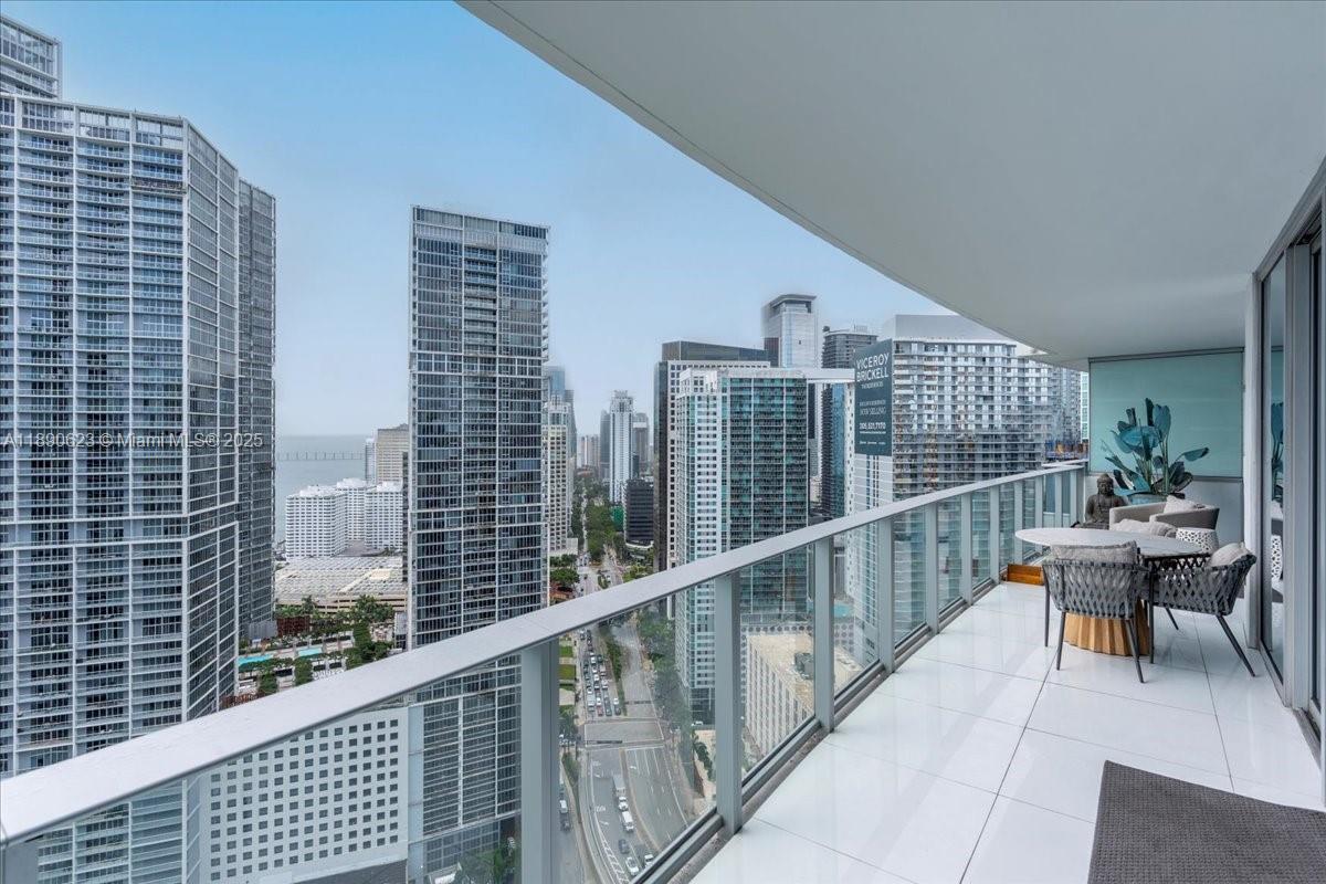 200 Biscayne Boulevard Way #3608, Miami FL 33131