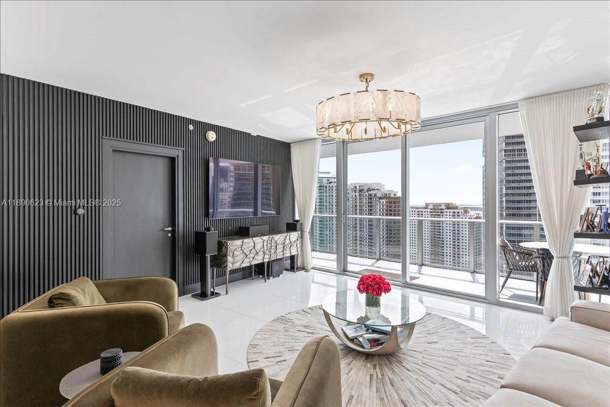 200 Biscayne Boulevard Way #3608, Miami FL 33131