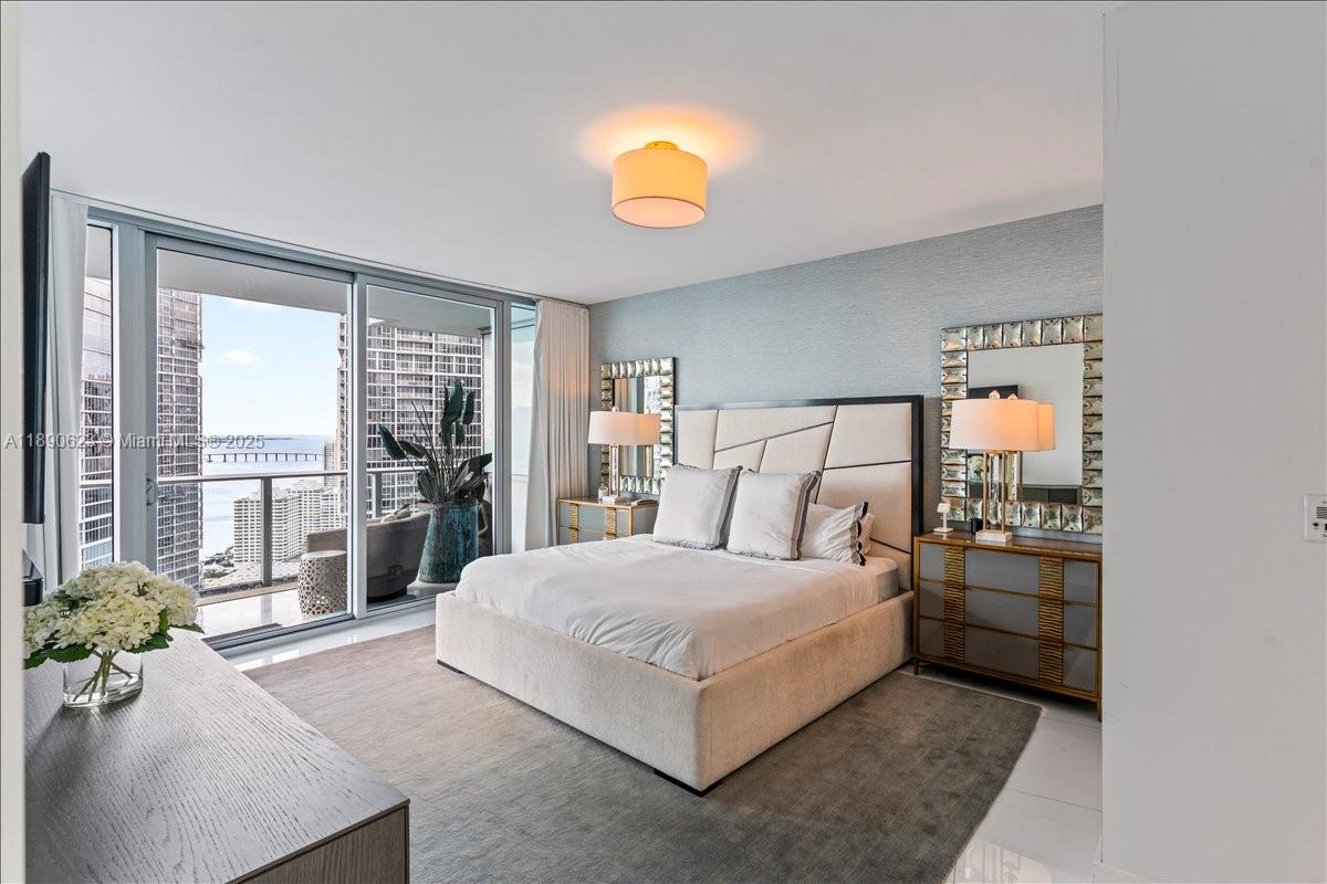 200 Biscayne Boulevard Way #3608, Miami FL 33131