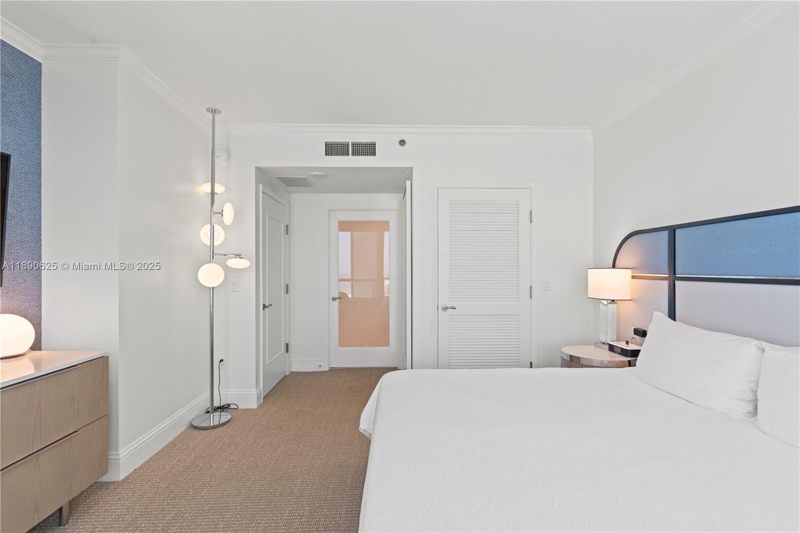 4401 Collins Ave #3003, Miami Beach FL 33140