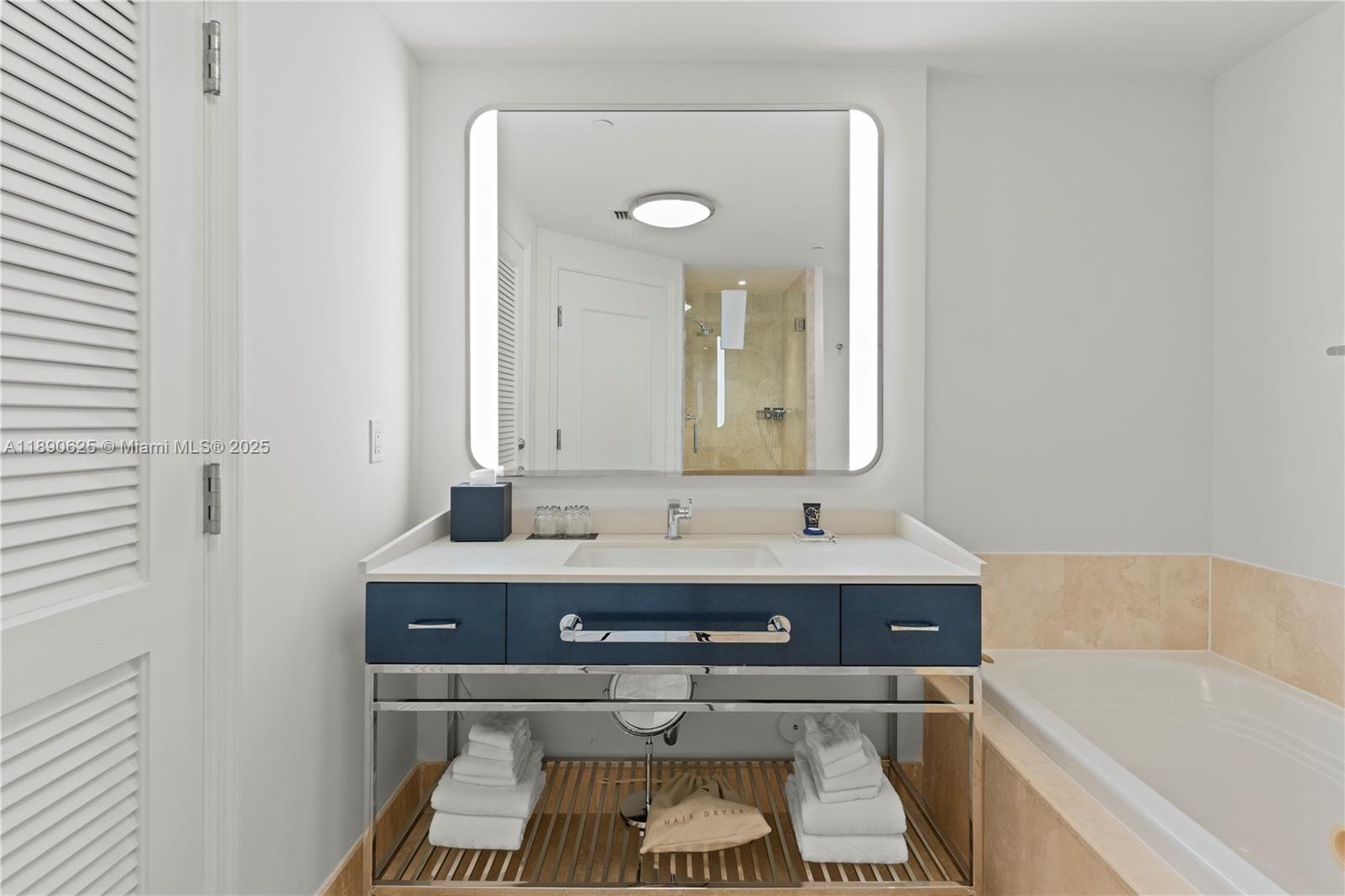 4401 Collins Ave #3003, Miami Beach FL 33140