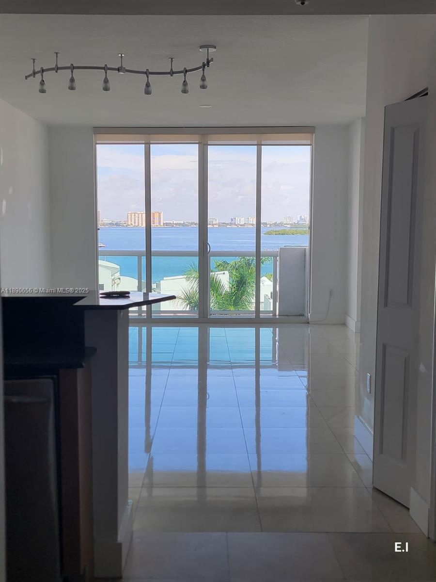7900 Harbor Island Dr #602, North Bay Village FL 33141