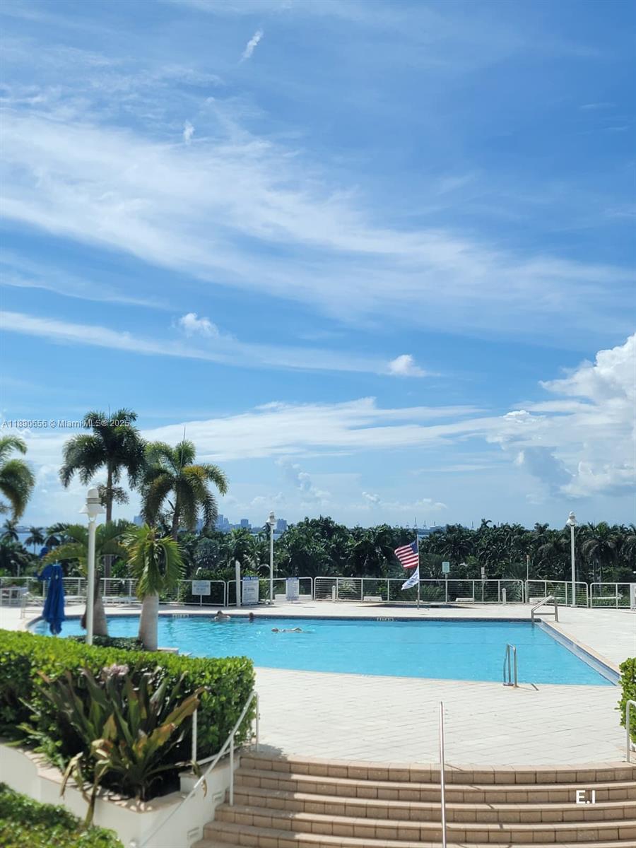 7900 Harbor Island Dr #602, North Bay Village FL 33141