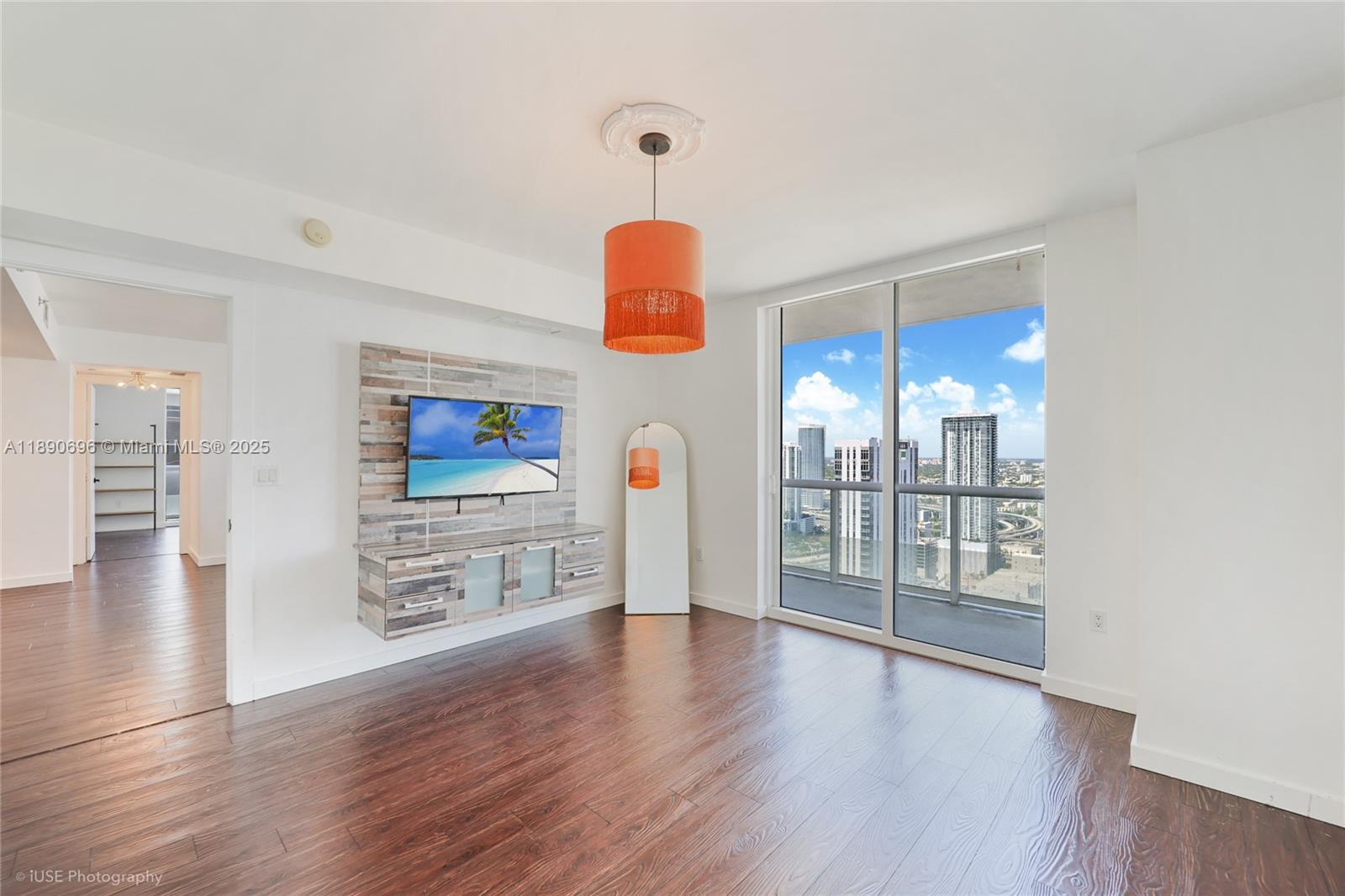 50 Biscayne Blvd #4311, Miami FL 33132