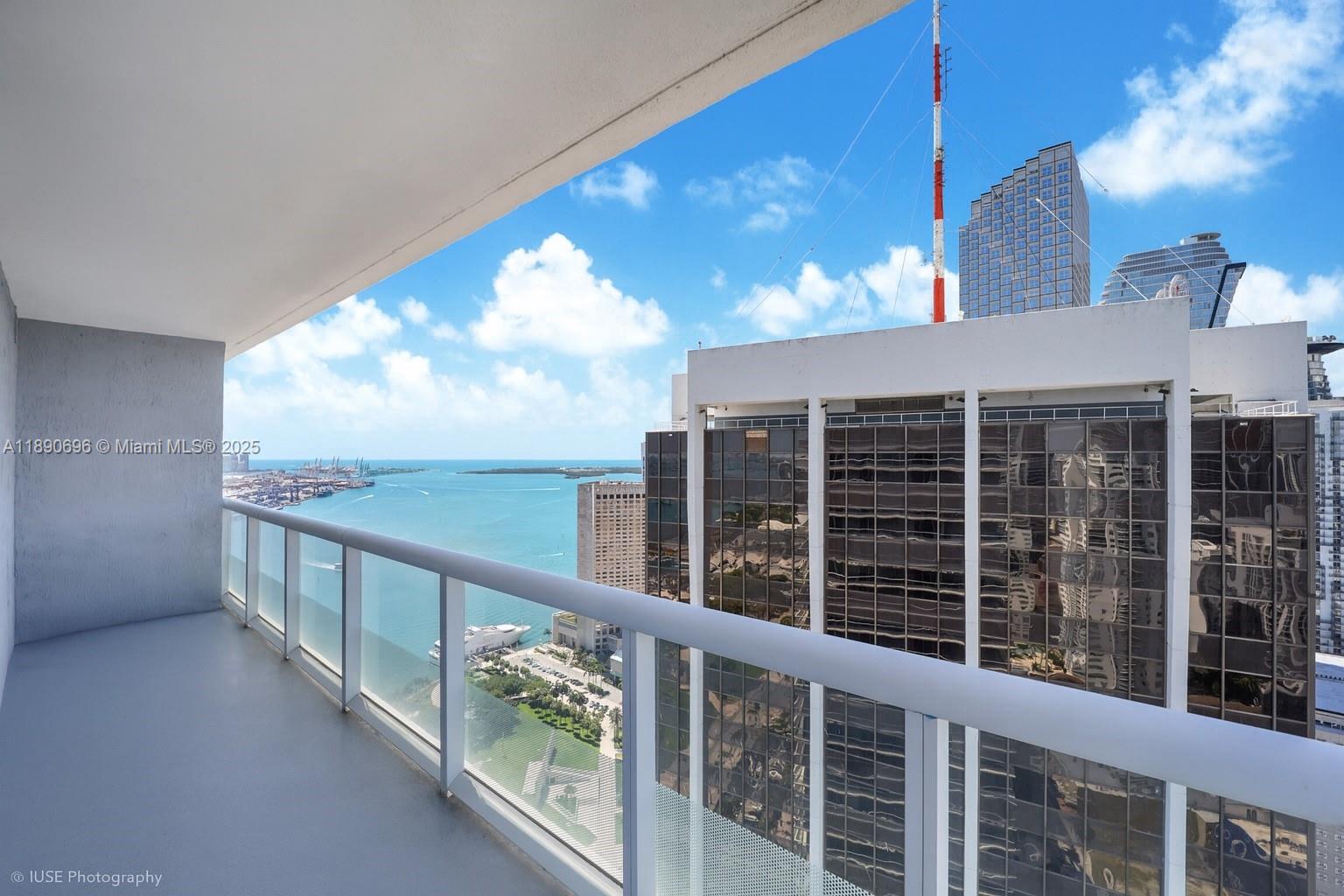 50 Biscayne Blvd #4311, Miami FL 33132