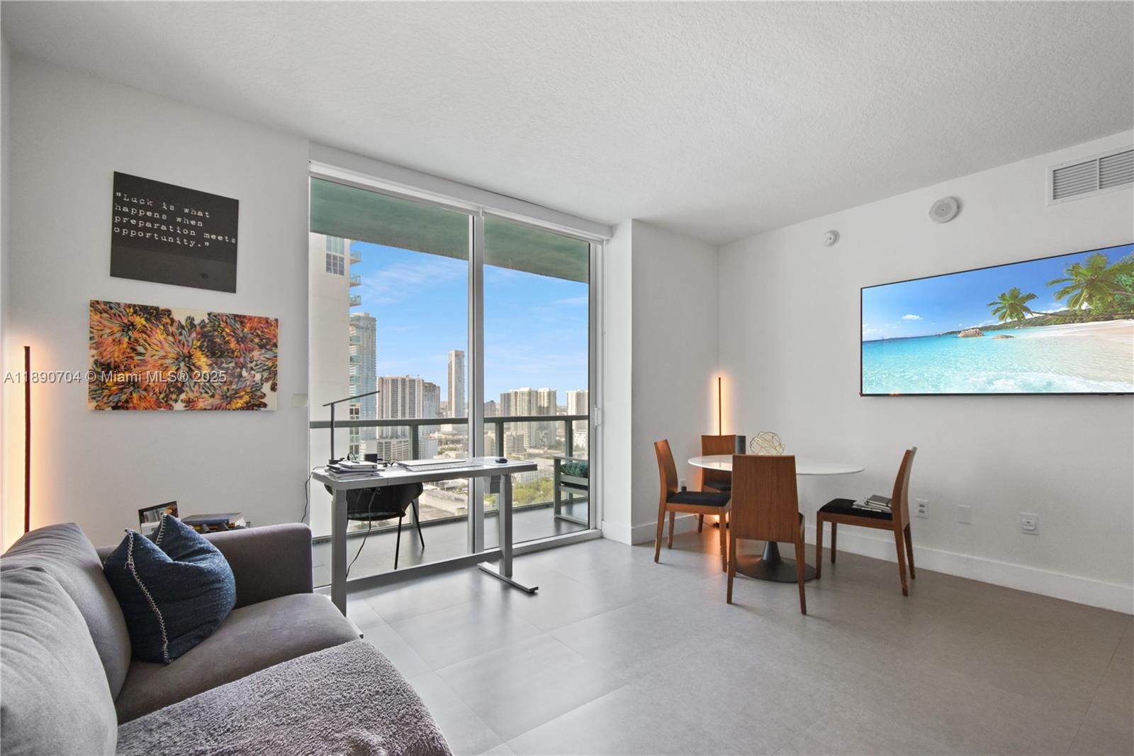 1900 N Bayshore Dr #2807, Miami FL 33132