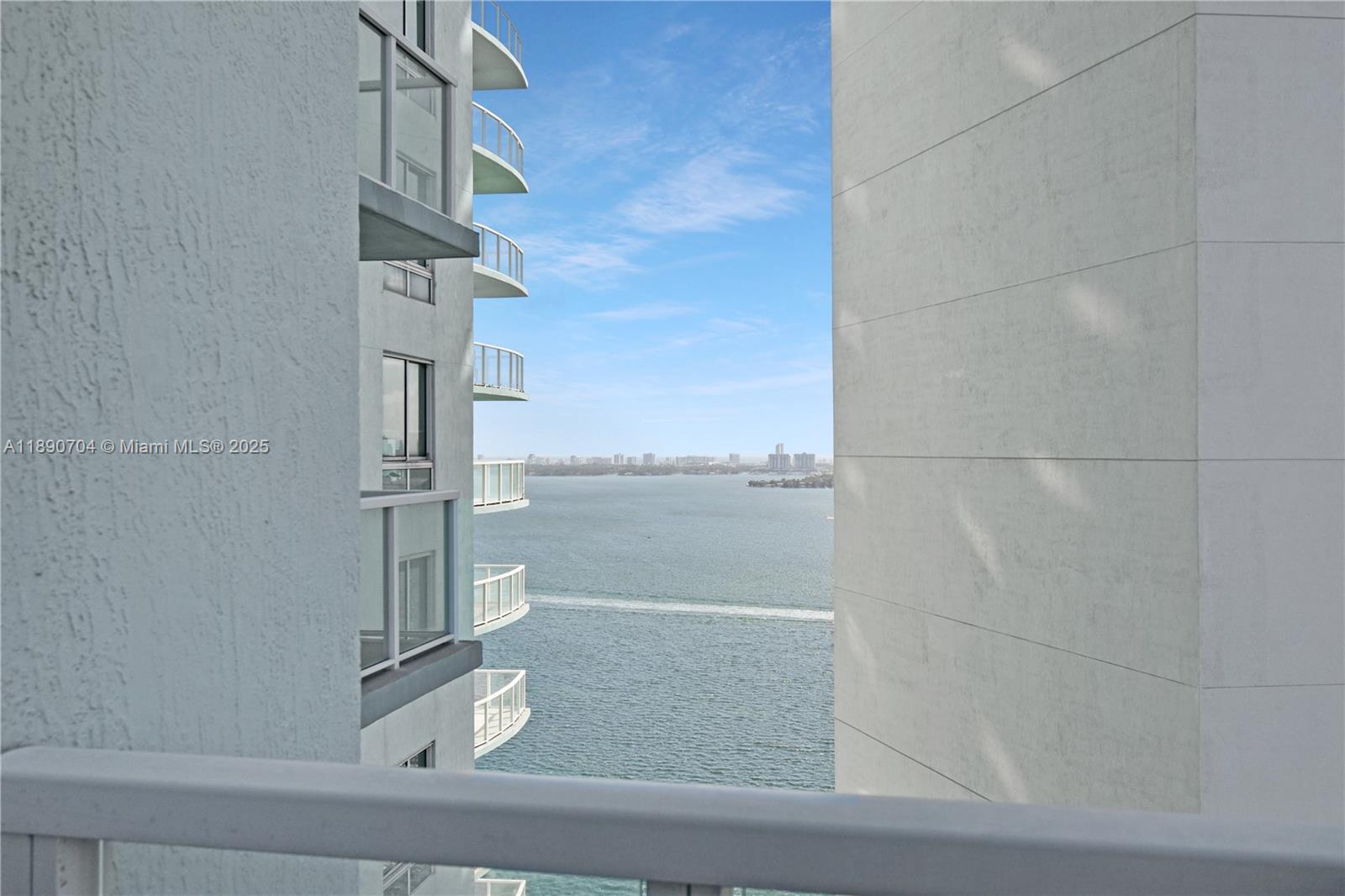 1900 N Bayshore Dr #2807, Miami FL 33132