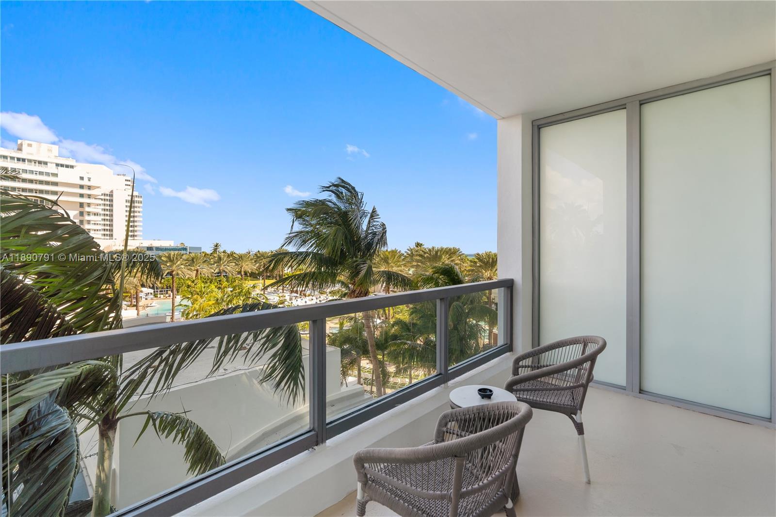 4391 Collins Ave #402, Miami Beach FL 33140