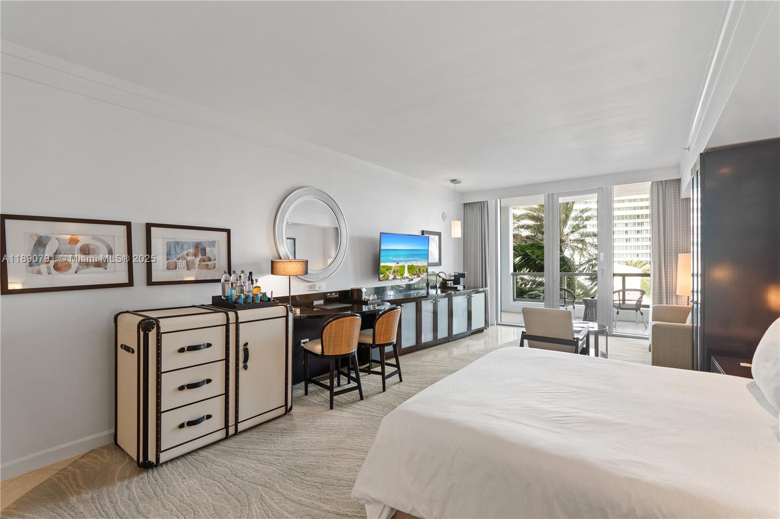 4391 Collins Ave #402, Miami Beach FL 33140