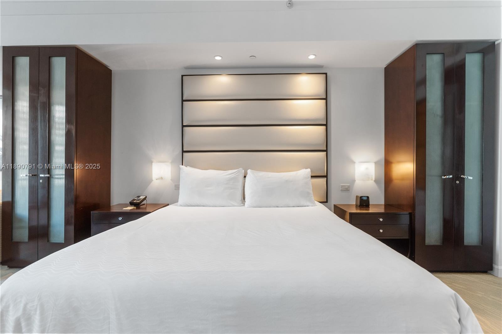 4391 Collins Ave #402, Miami Beach FL 33140