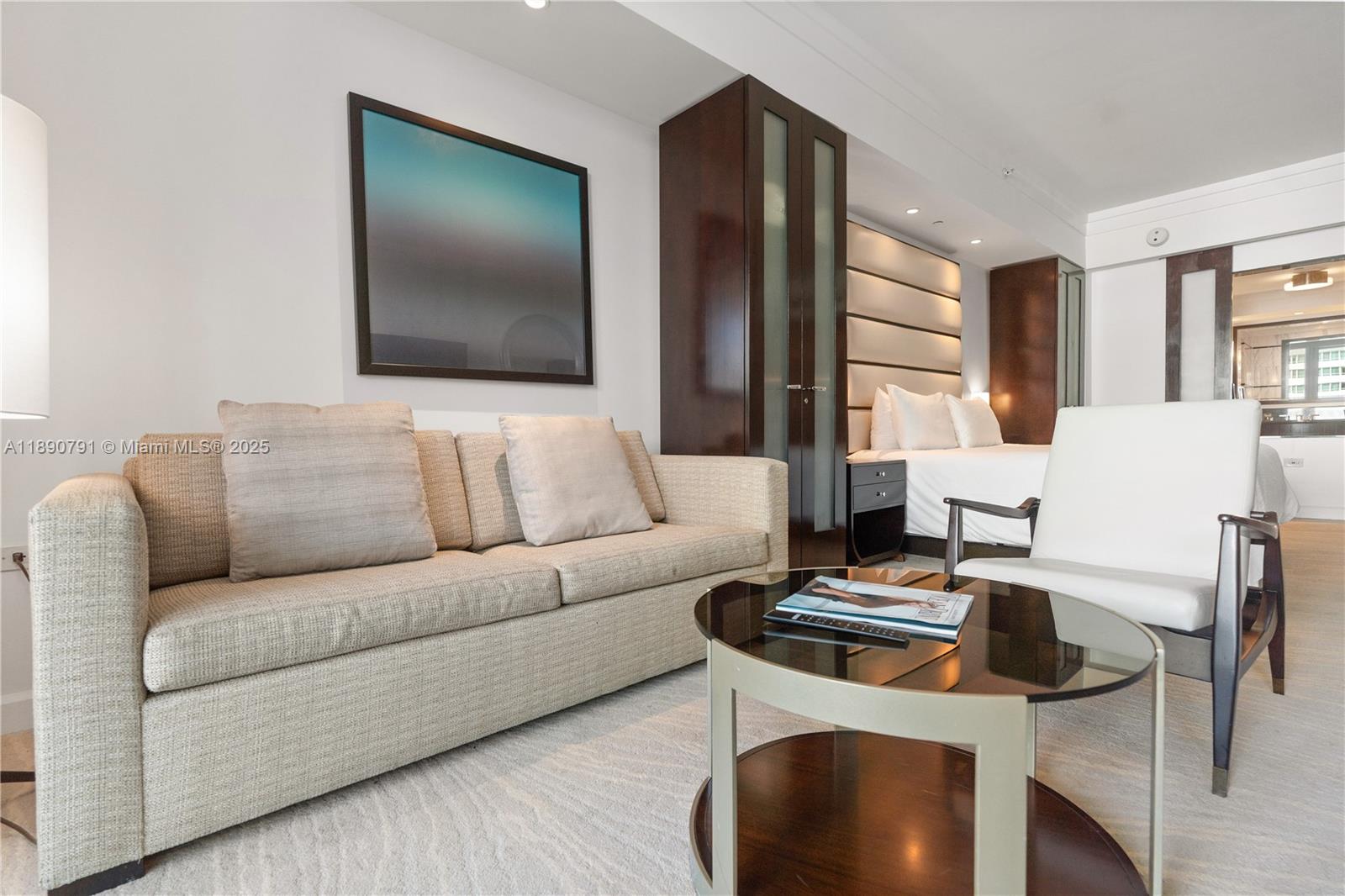 4391 Collins Ave #402, Miami Beach FL 33140