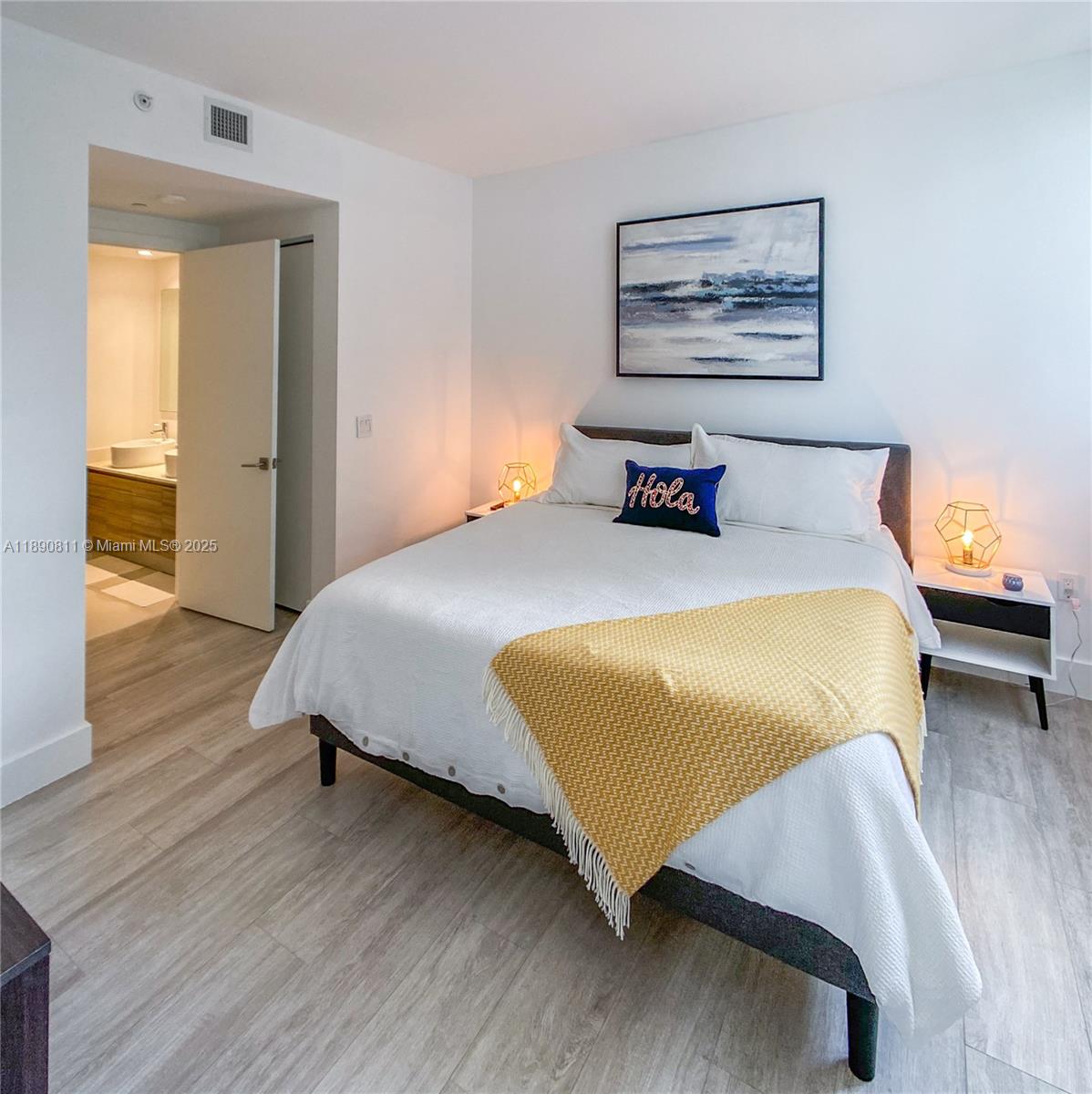 121 NE 34th St #908, Miami FL 33137