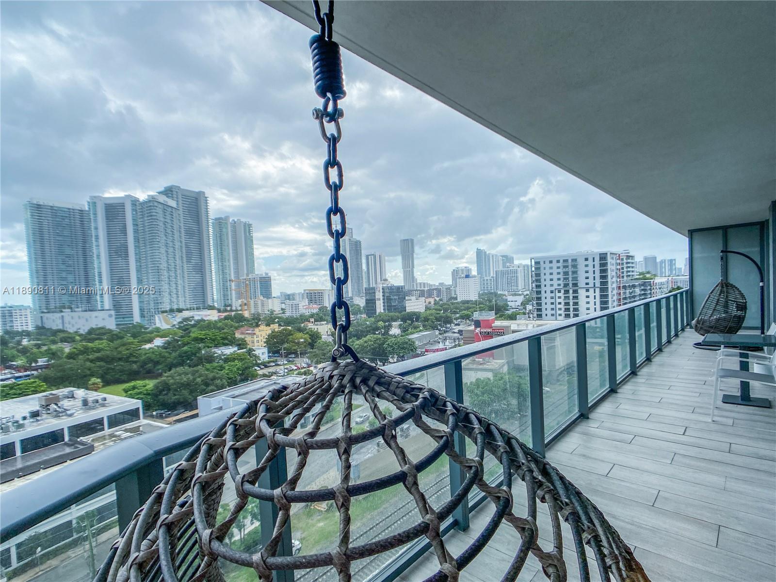 121 NE 34th St #908, Miami FL 33137