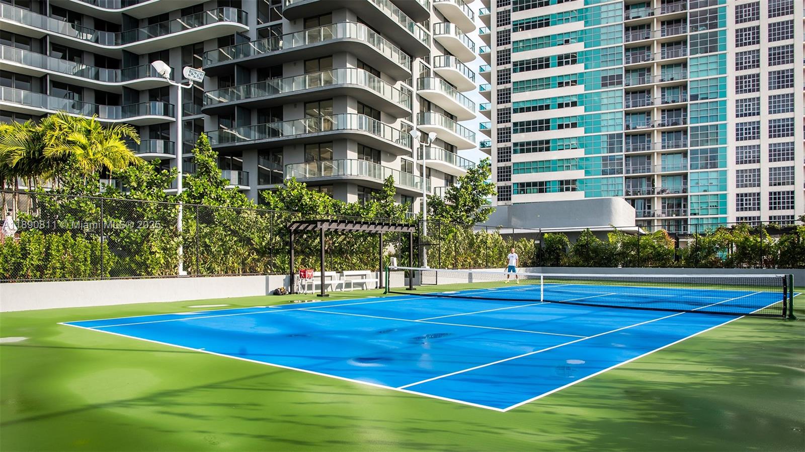 121 NE 34th St #908, Miami FL 33137