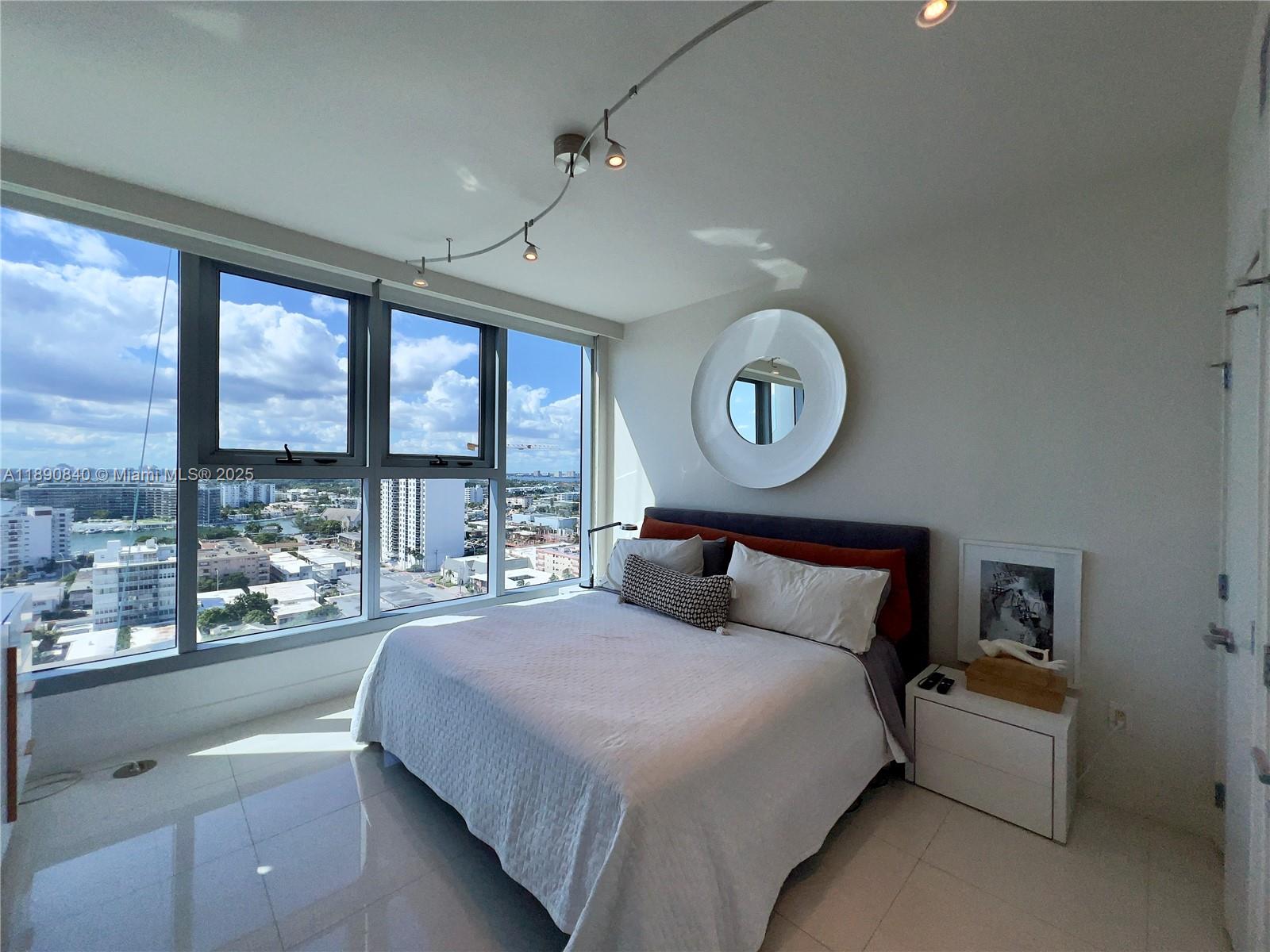 6899 Collins Ave #1709, Miami Beach FL 33141