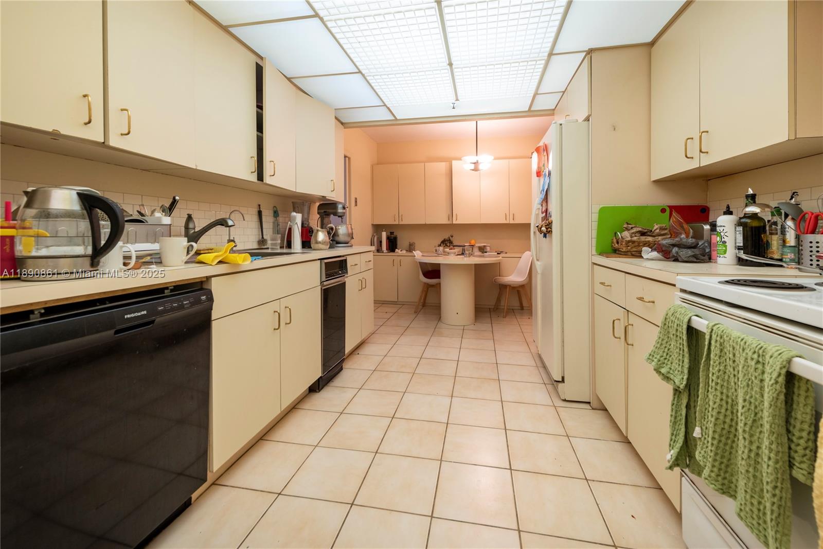 Bal Harbour FL 33154 - A11890861