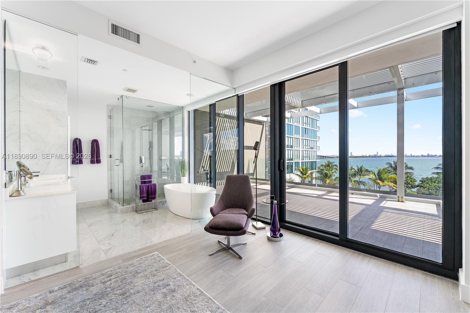 650 NE 32nd St #BH7, Miami FL 33137