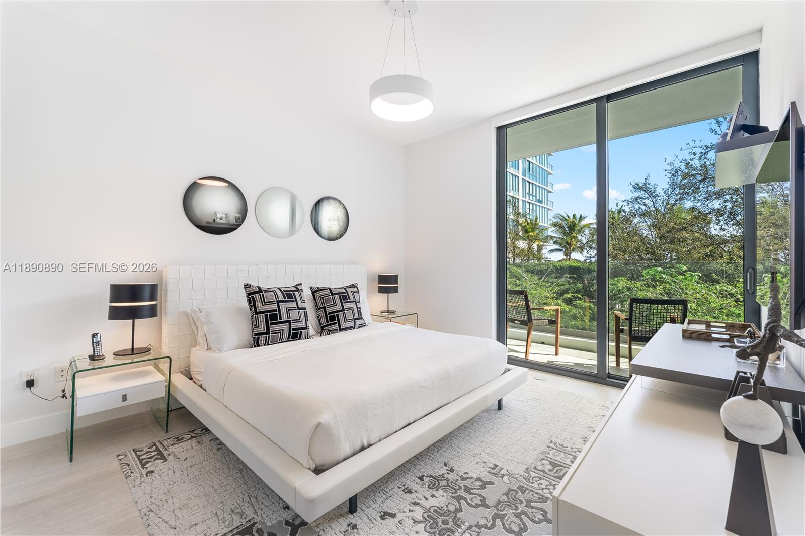 650 NE 32nd St #BH7, Miami FL 33137