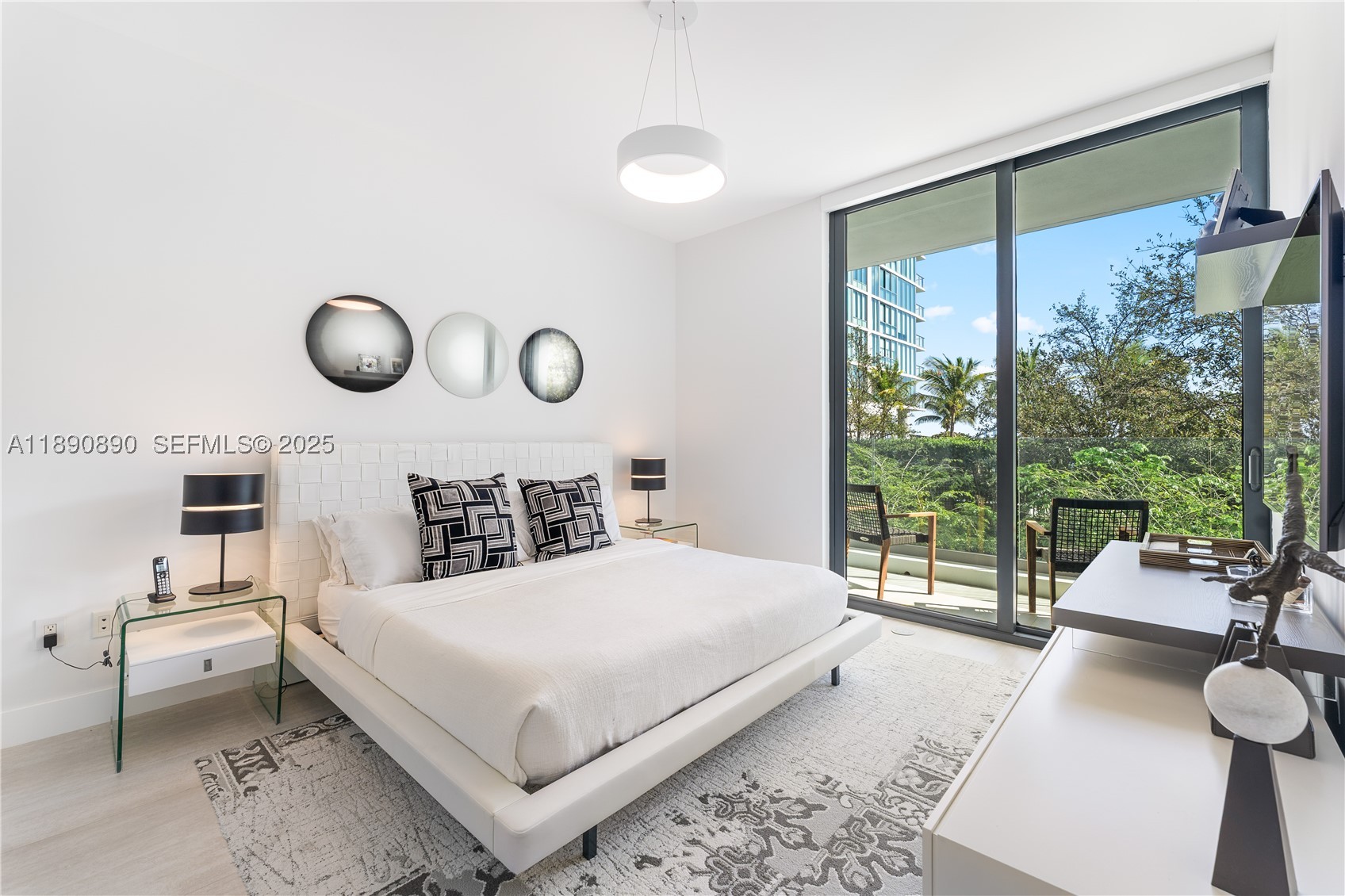 650 NE 32nd St #BH7, Miami FL 33137