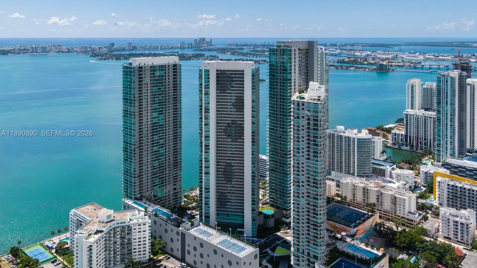 650 NE 32nd St #BH7, Miami FL 33137