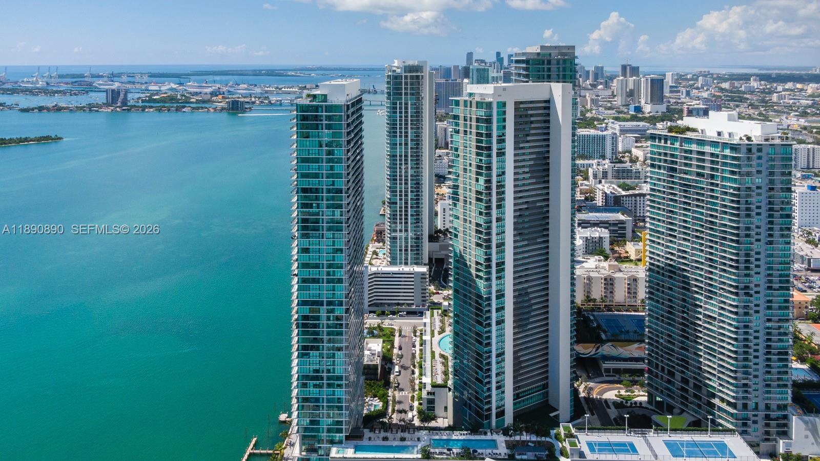 650 NE 32nd St #BH7, Miami FL 33137
