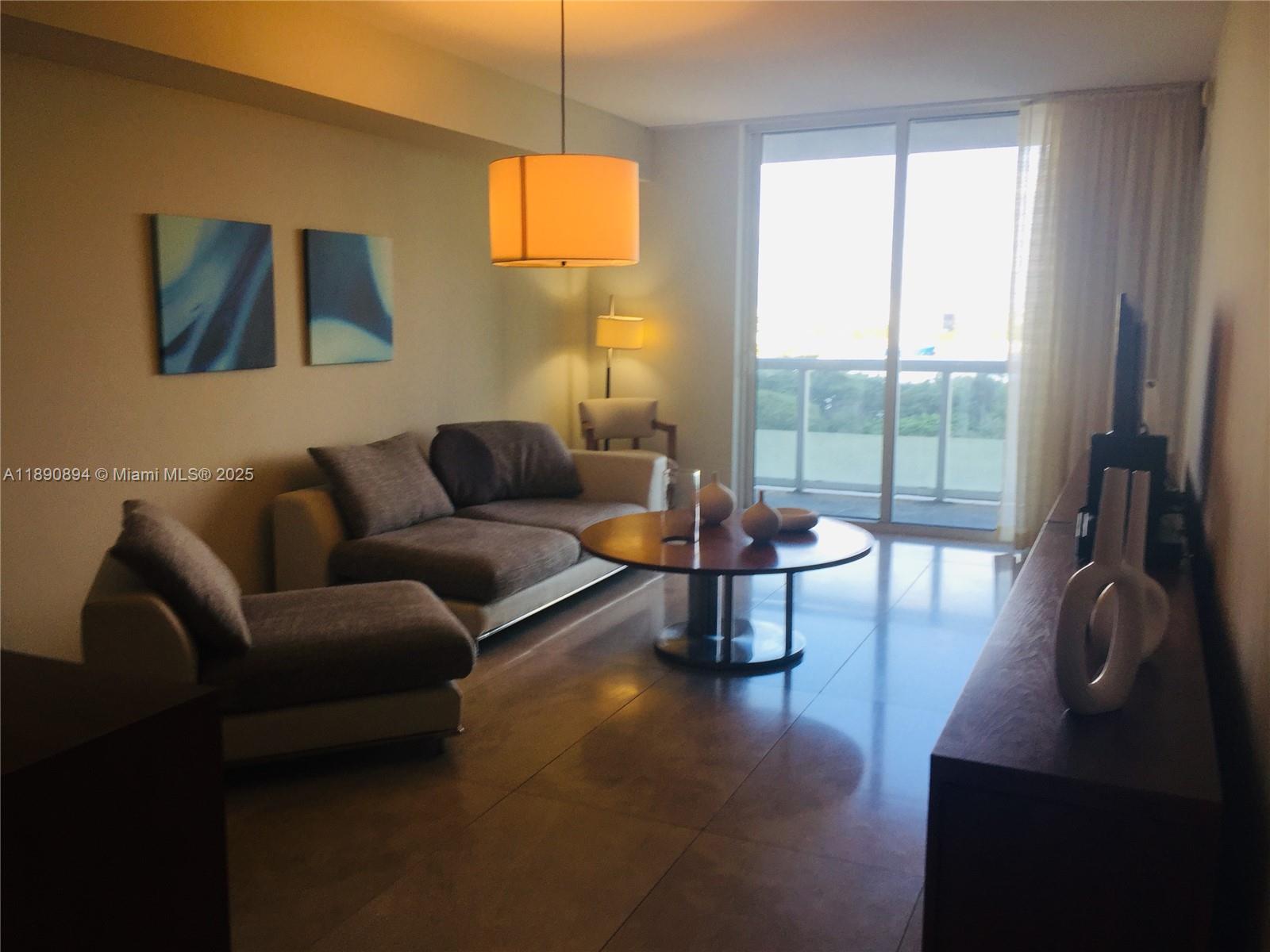 50 Biscayne Blvd #910, Miami FL 33132