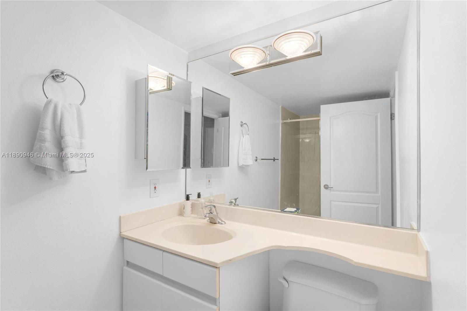 1800 Sunset Harbour Dr #1007, Miami Beach FL 33139